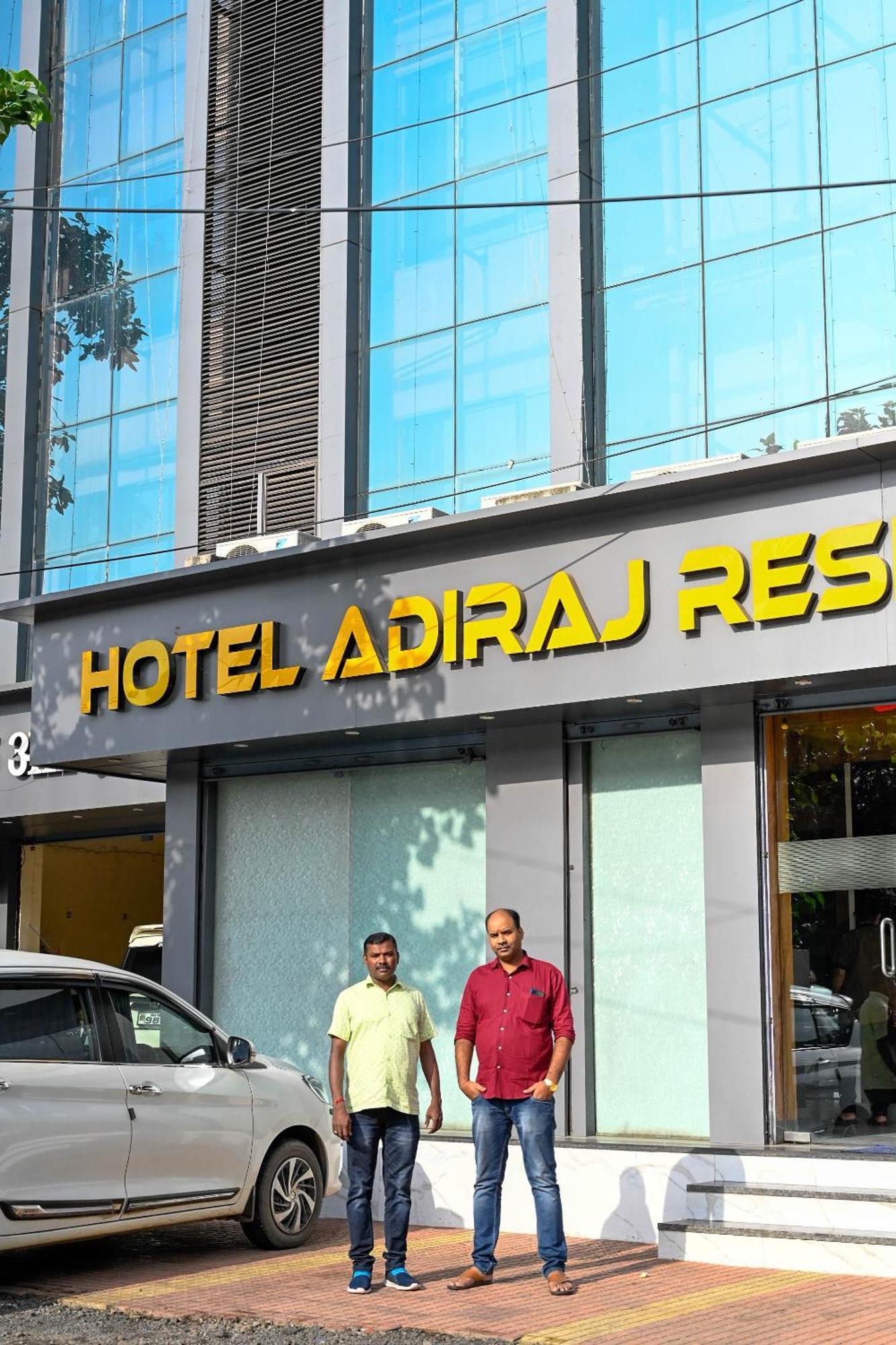 Hotel Adiraj Residency à Navi Mumbai Extérieur photo