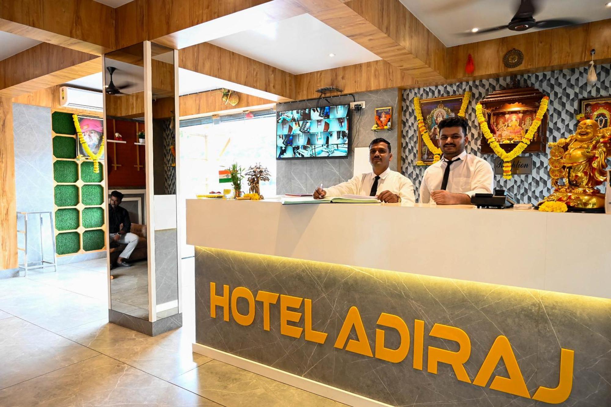Hotel Adiraj Residency à Navi Mumbai Extérieur photo