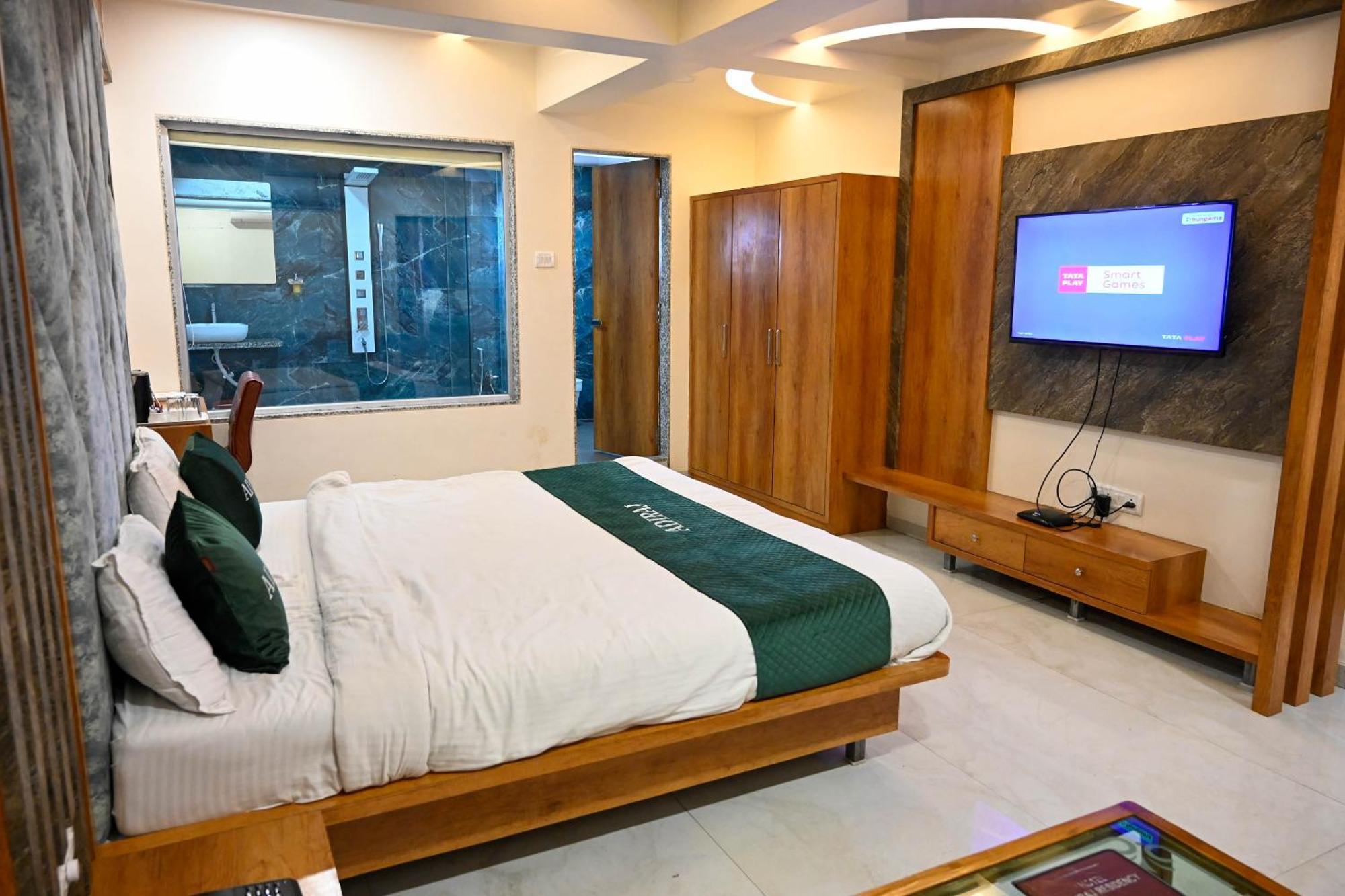 Hotel Adiraj Residency à Navi Mumbai Extérieur photo